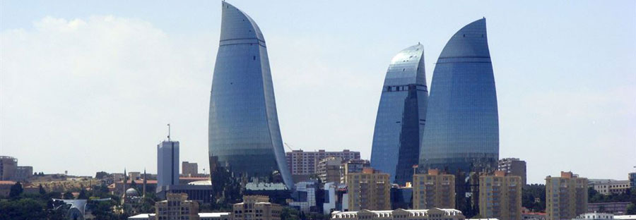 Азербайджан -  Пламенные Башни в Баку